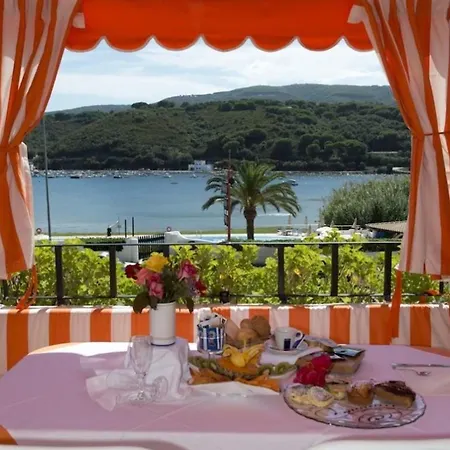 Sleeps 4 Pool Wifi T763933 * ポルト・アッズッロ