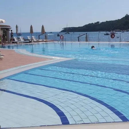 アパート Sleeps 4 Pool Wifi T763933