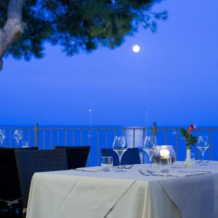 Sleeps 4 Pool Wifi T763933 פורטו אזורו