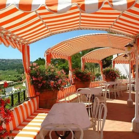 Sleeps 4 Pool Wifi T763933 * פורטו אזורו