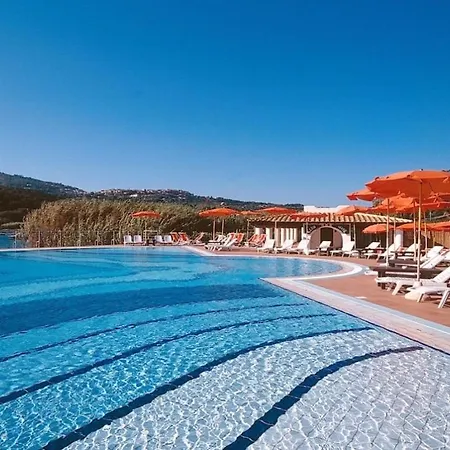Sleeps 4 Pool Wifi T763933 * ポルト・アッズッロ