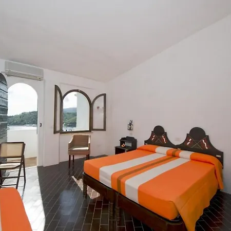 דירה Sleeps 4 Pool Wifi T763933