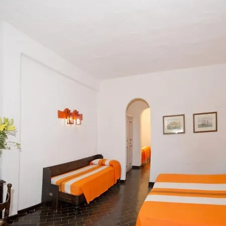 Διαμέρισμα Sleeps 4 Pool Wifi T763933 *