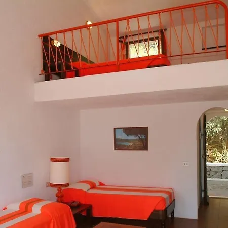 Sleeps 4 Pool Wifi T763933 *