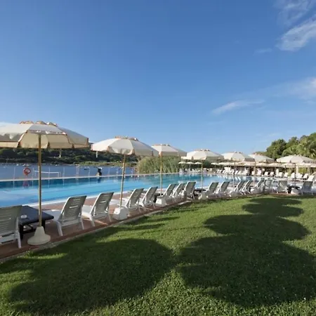 Sleeps 4 Pool Wifi T763933 Διαμέρισμα